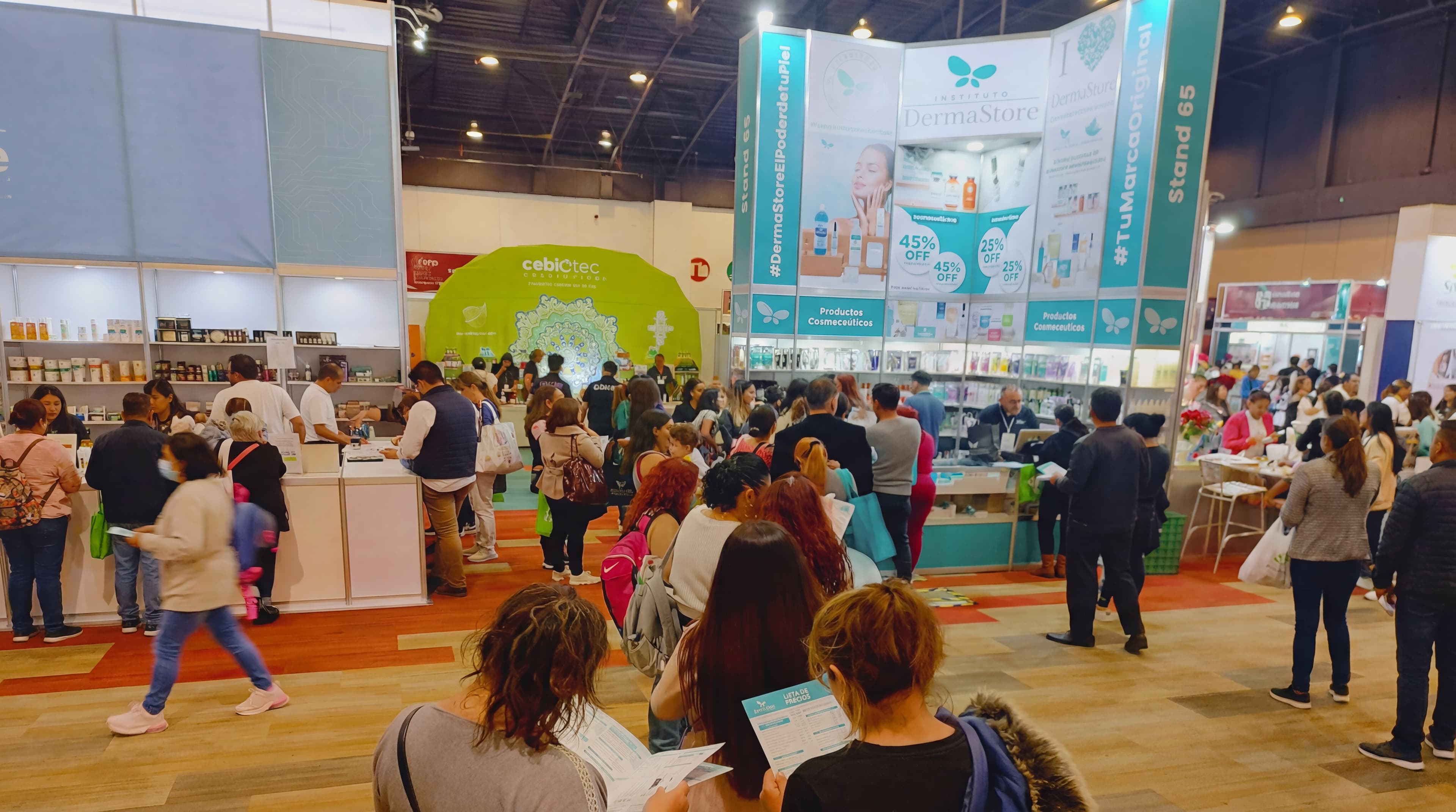 Stands premium con marcas líderes del sector